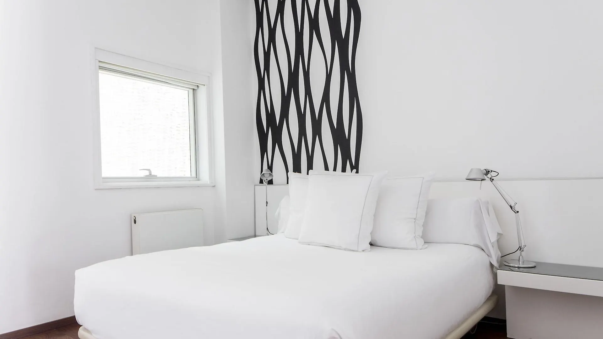 Suites Avenue Barcelona 0*,