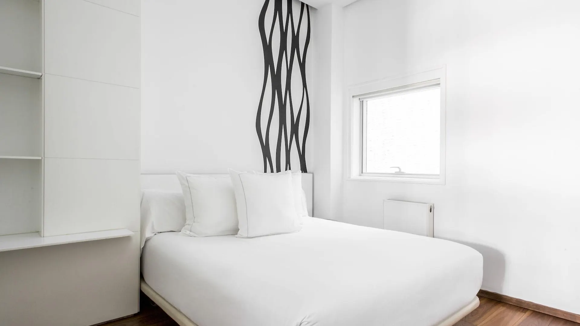 Suites Avenue Barcelona 0*,